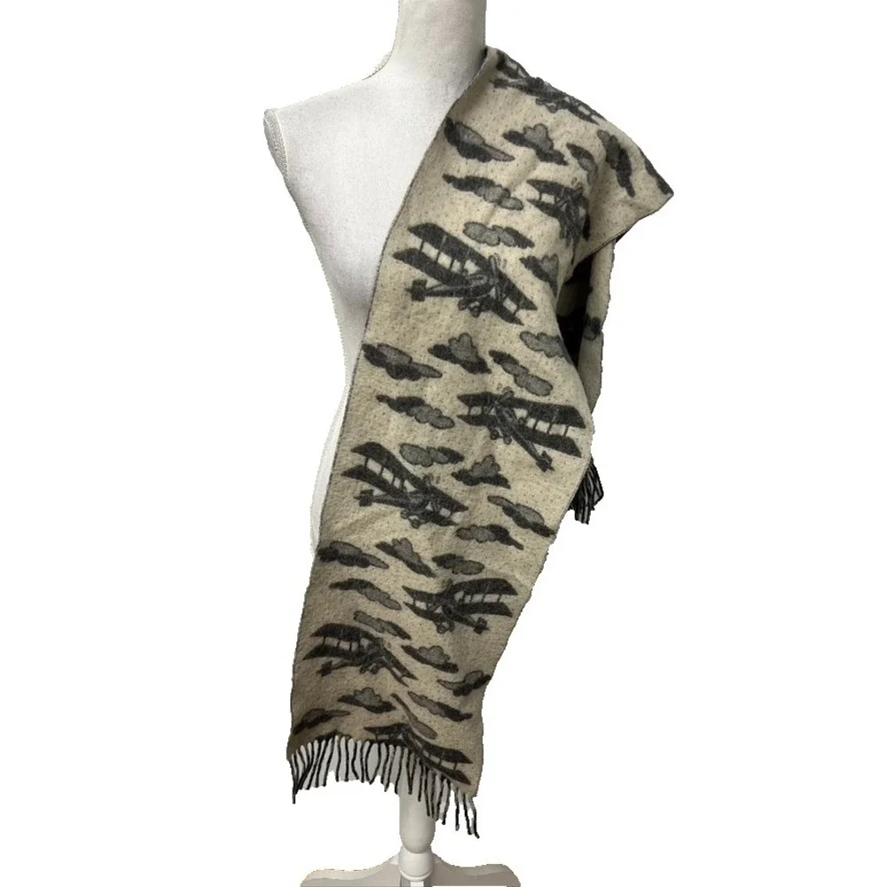 Reversible Scarf Warp Knit Gray Beige Airplane Flying Aviation Gorpcore Outdoor